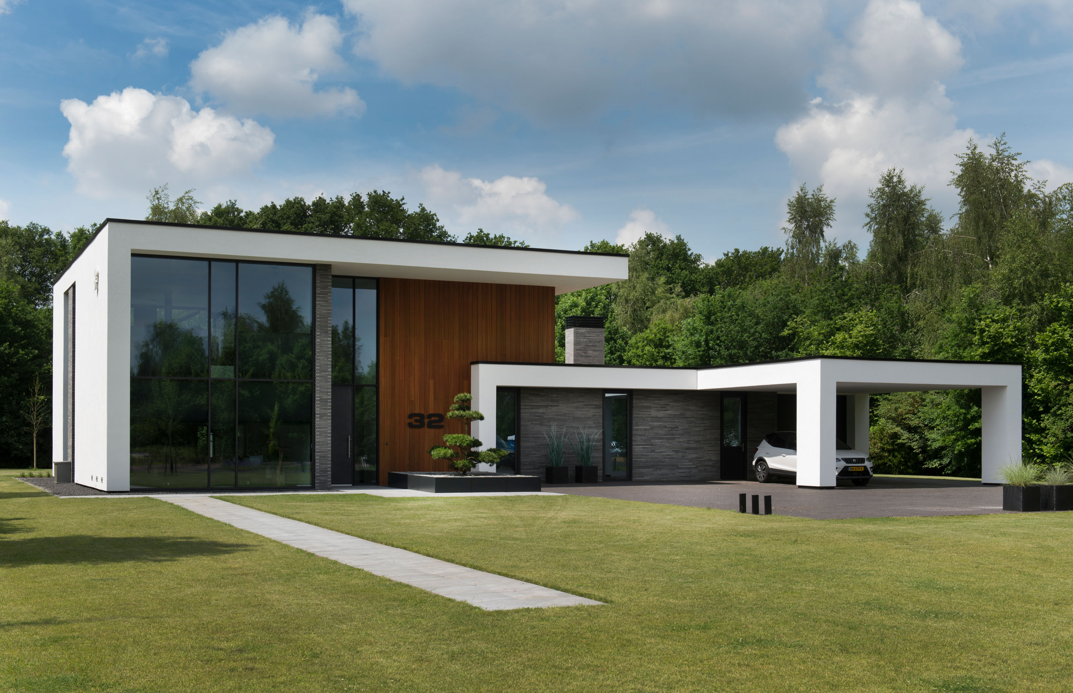 Gevel | Moderne villa met zwembad | MBI De Steenmeesters