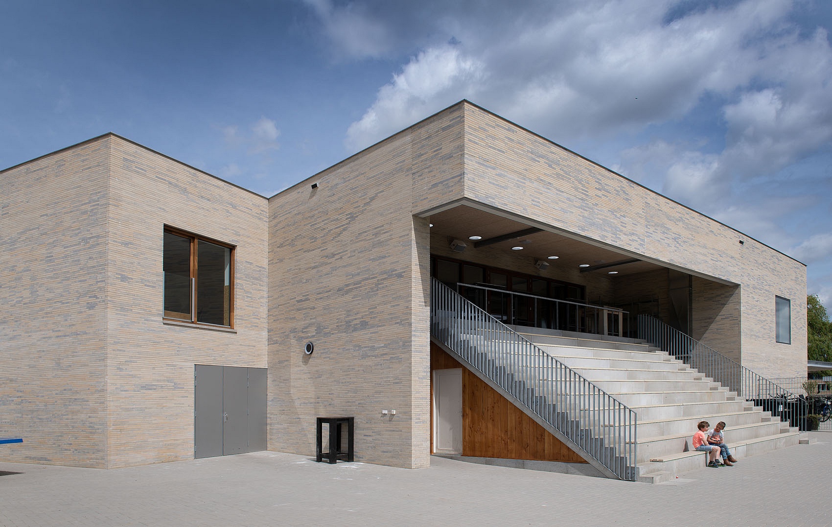 mbi bmv spaubeek langformaat gevelsteen geostylistix limestone yellow 3 