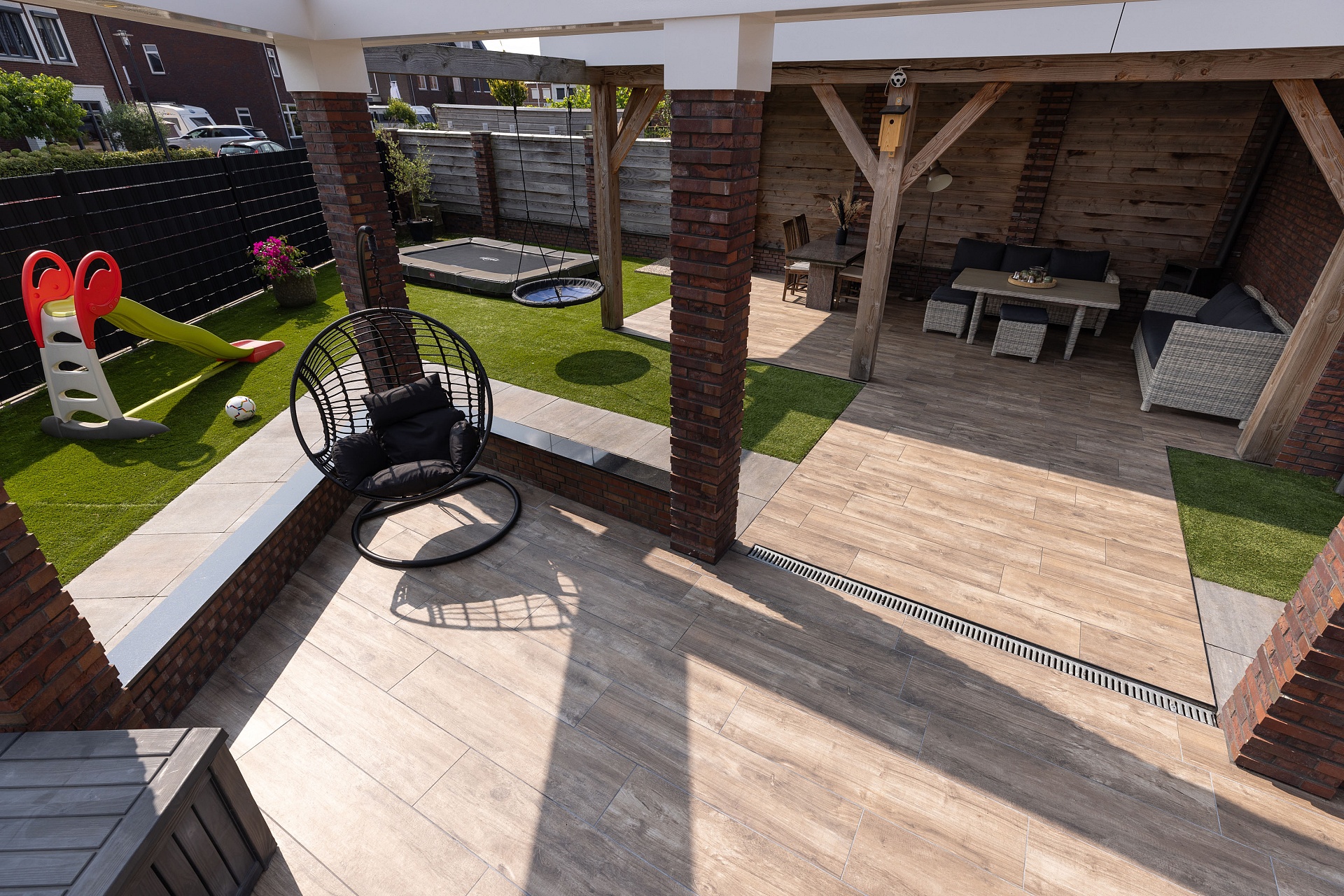 mbi tuin met keramische houtlook tuintegels geoceramica timber noce kampen 32 (1)