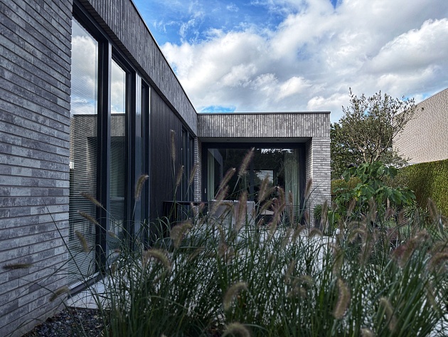 mbi moderne bungalow heerlen geostylistix shaded white gevelstenen waalformaat 3 