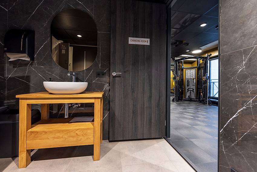 mbi hotel the den den bosch geoceramica traptreden rak vloertegels 25 