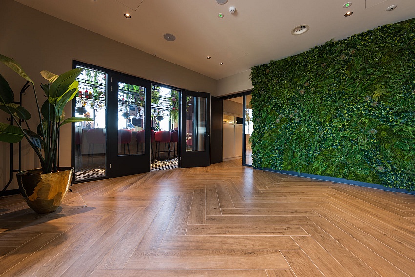 mbi hotel the den den bosch geoceramica traptreden rak vloertegels 27 
