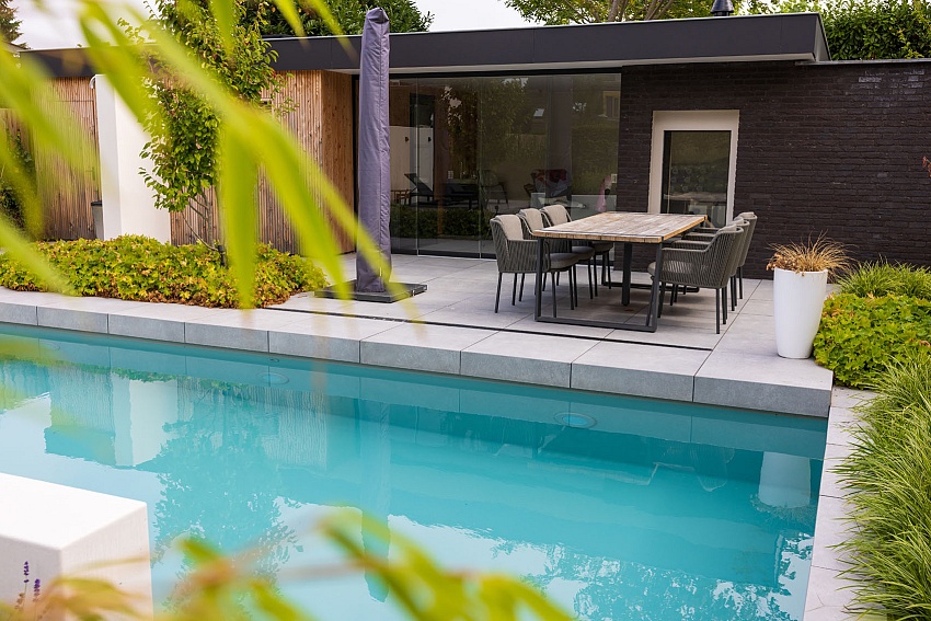mbi moderne geoceramica tuin met zwembad en tuinkamer uden 5 