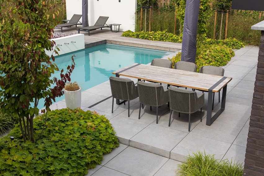 mbi moderne geoceramica tuin met zwembad en tuinkamer uden 9 