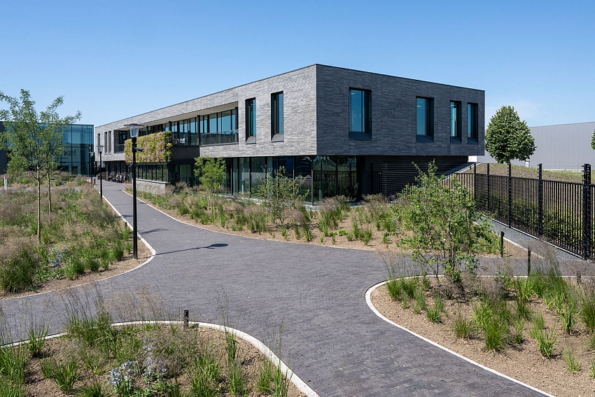 mbi van berkel groep veghel geostylistix shaded grey geobasic antraciet bruin 13 