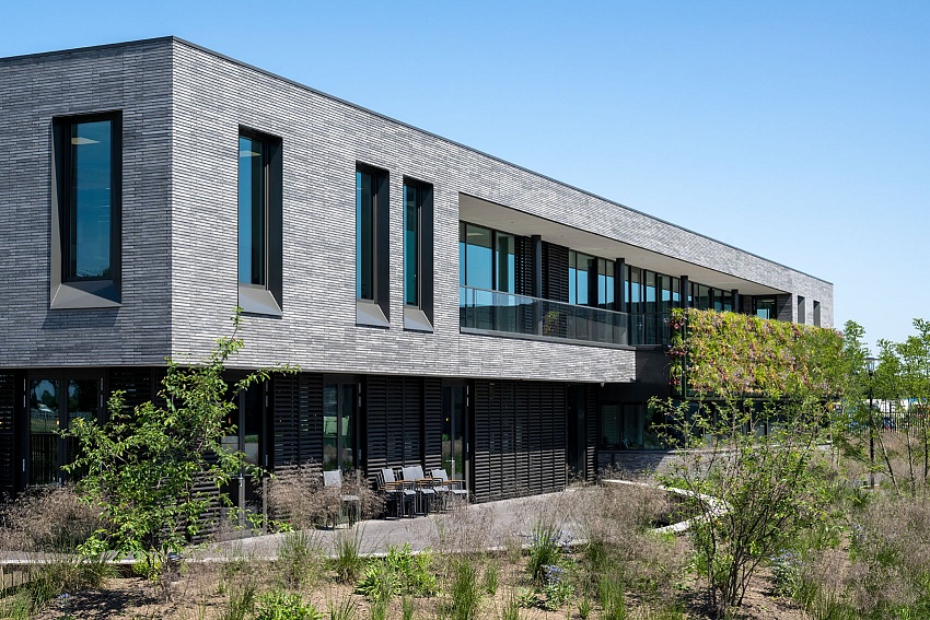 mbi van berkel groep veghel geostylistix shaded grey geobasic antraciet bruin 17 