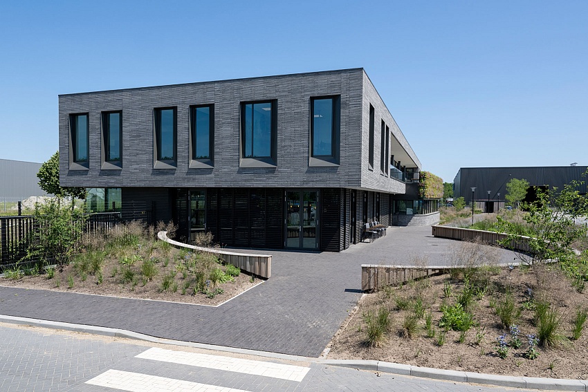 mbi van berkel groep veghel geostylistix shaded grey geobasic antraciet bruin 19 