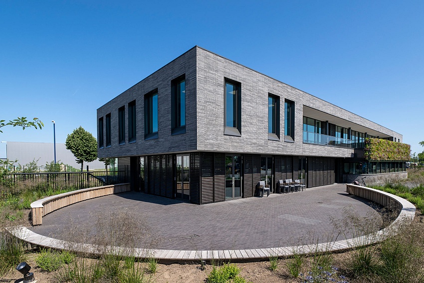 mbi van berkel groep veghel geostylistix shaded grey geobasic antraciet bruin 1 