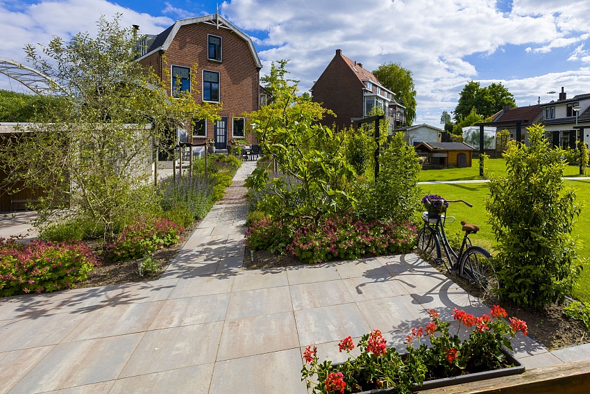 mbi landelijke tuin geosteen geostretto plus marilleva betontegels papendrecht 11 