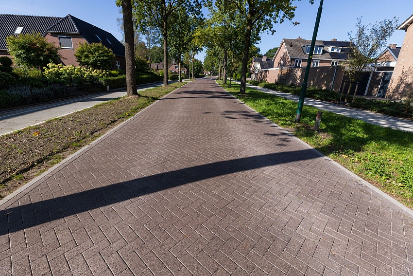 mbi geluidsreducerende bestrating sint oedenrode geosilent bruin straatsteen 18