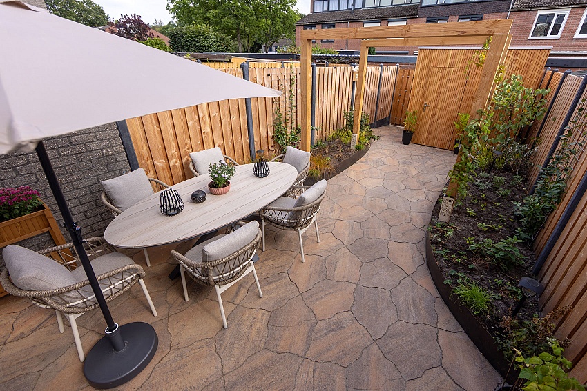 Organische tuin met GeoArdesia Alivo