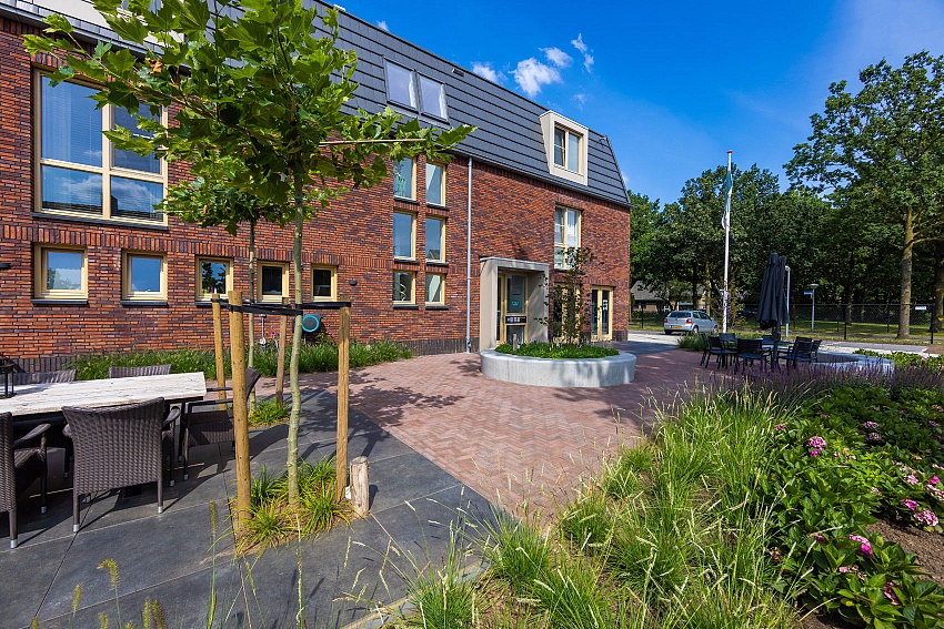 mbi gemeenschappelijke tuin zorg wooncomplex uden geocotto capo eleganta 2 