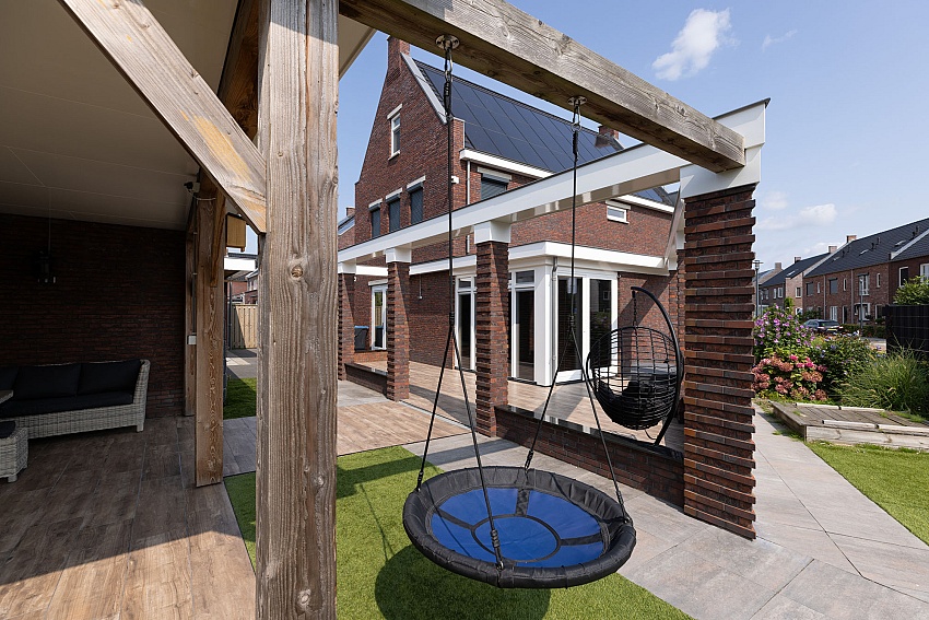 mbi tuin met keramische houtlook tuintegels geoceramica timber noce kampen 1