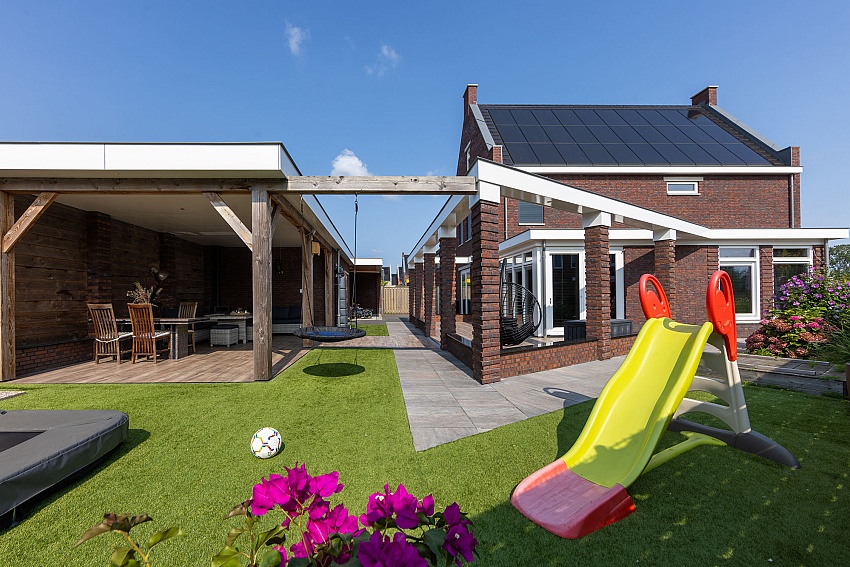 mbi tuin met keramische houtlook tuintegels geoceramica timber noce kampen 9