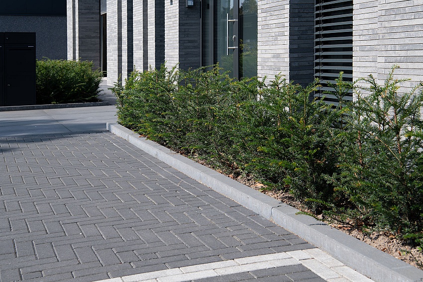 mbi bedrijfspand priems geostylistix shaded grey geostretto cannobio geoklinker plus 29 