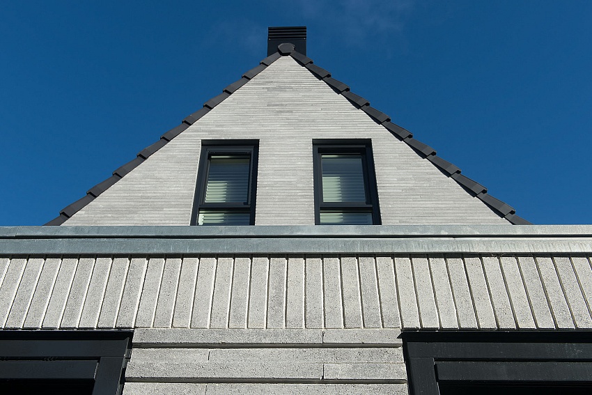 mbi villa met samengesteld dak geostylistix antarctic grey wassenaar 2 