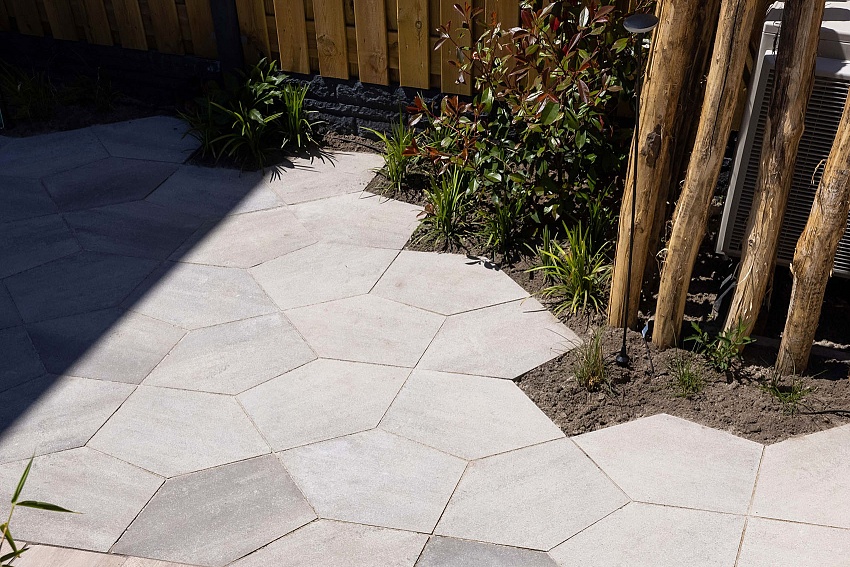 mbi geometrische tuin geostretto alivo elba geoceramica cosi style havanna wood 3